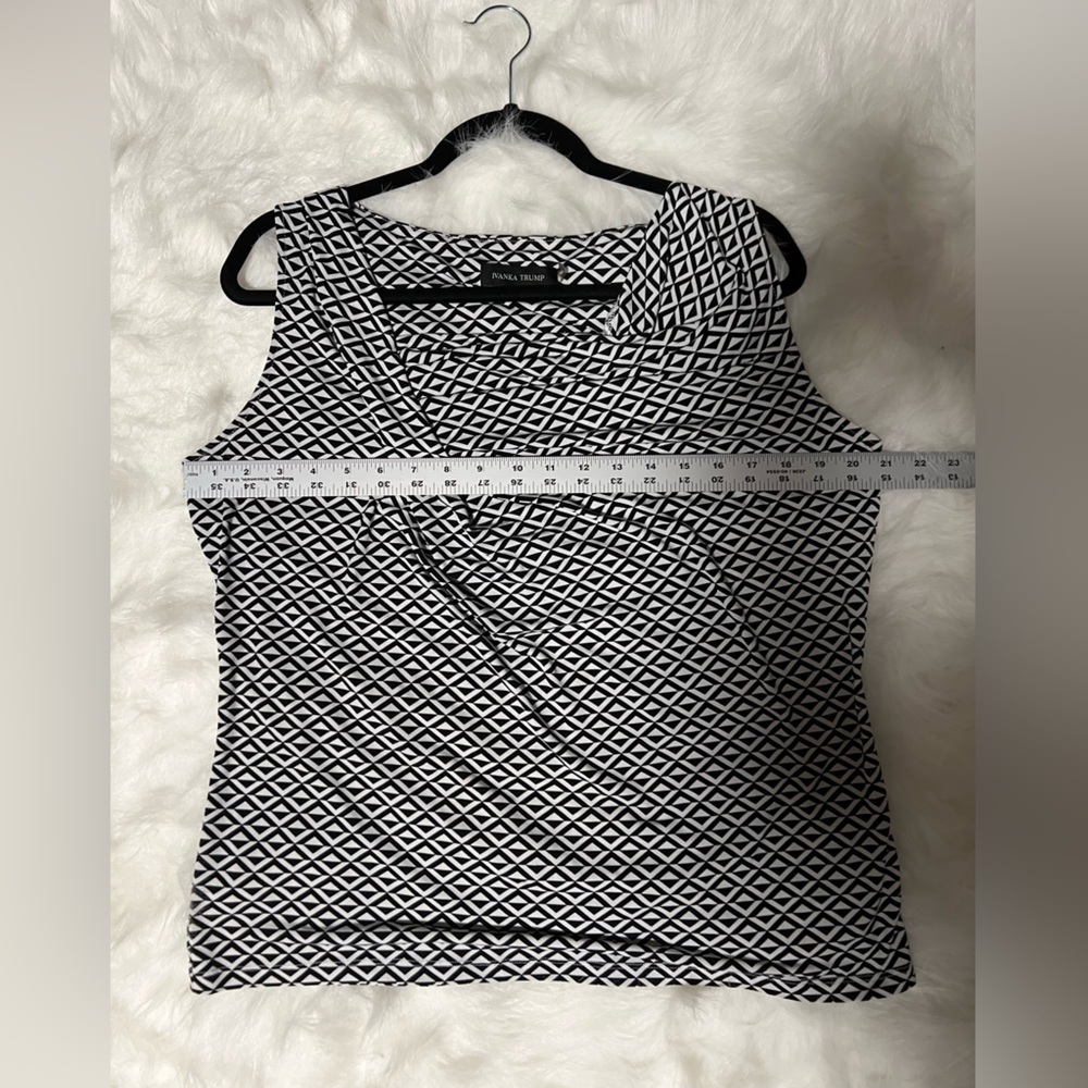 Ivanka Trump Sleeveless Blouse Top, Large - Picture 3 of 10